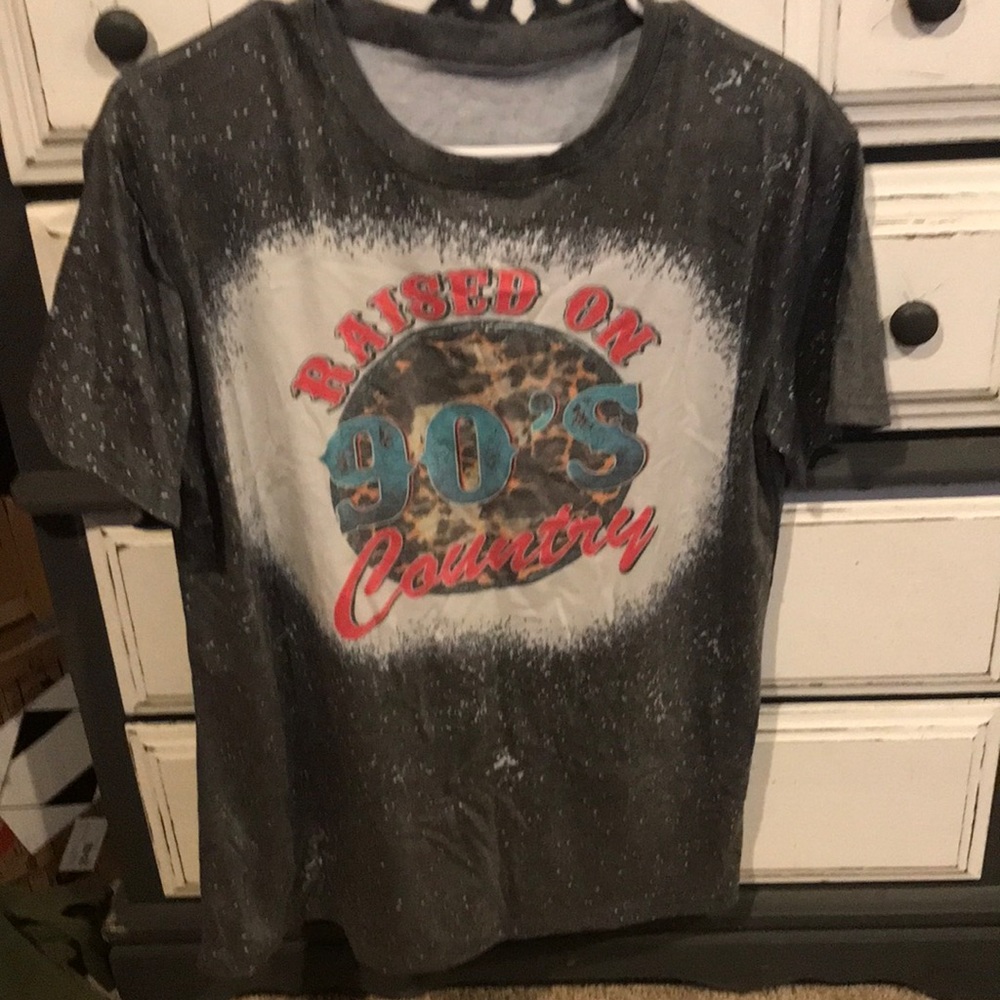 Womens tee shirt size M